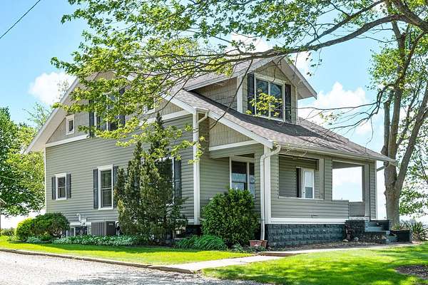 2.25 Acres of Land with Home for Sale in Minier, Illinois