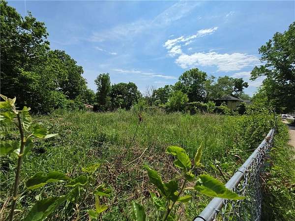 0.1 Acres of Commercial Land for Sale in Kansas City, Missouri