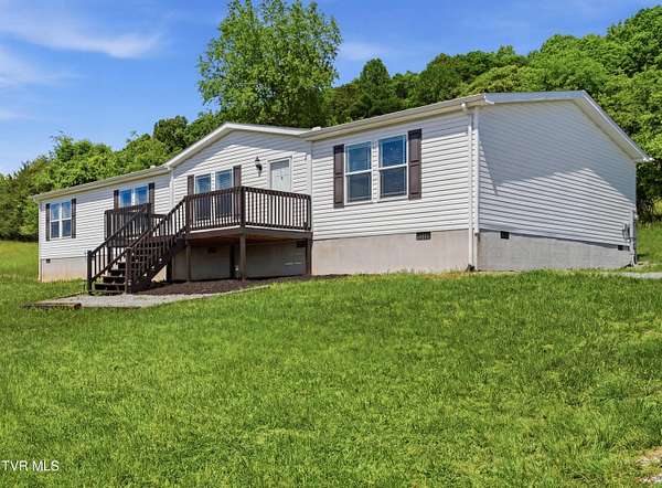 10.1 Acres of Land with Home for Sale in Jonesborough, Tennessee