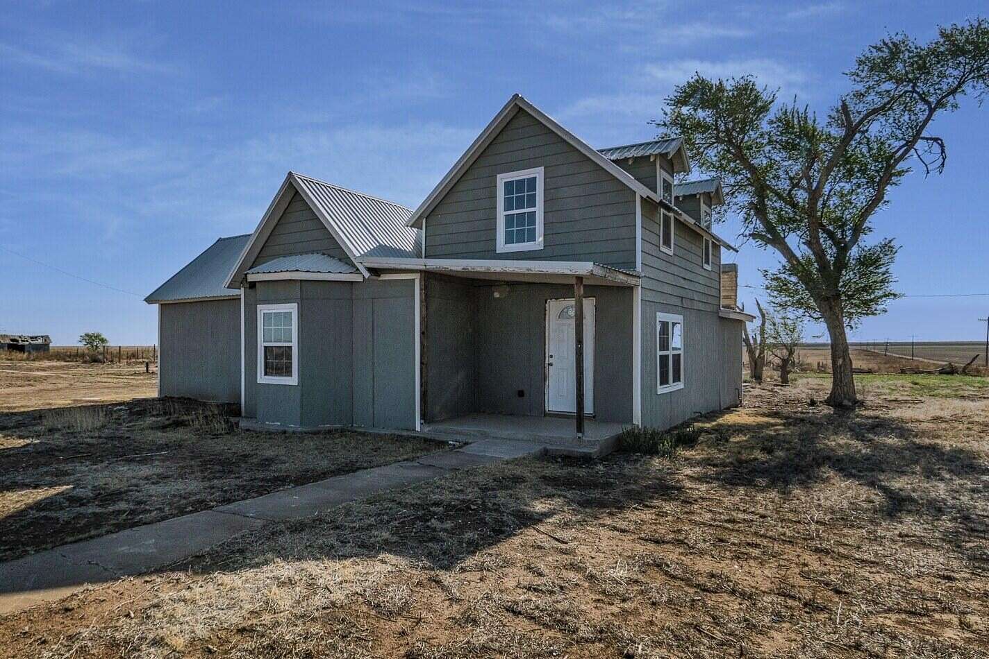3.53 Acres of Land with Home for Sale in Tulia, Texas