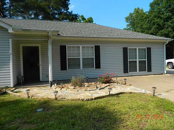 1.5 Acres of Land with Home for Sale in Arkadelphia, Arkansas