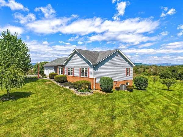 6 Acres of Land with Home for Sale in Mount Jackson, Virginia