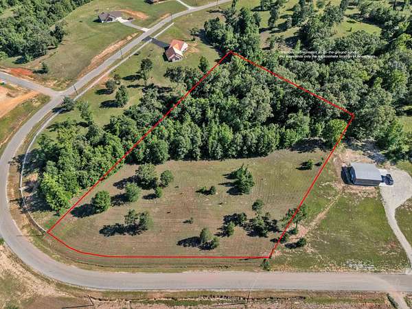 3.89 Acres of Residential Land for Sale in Winona, Texas