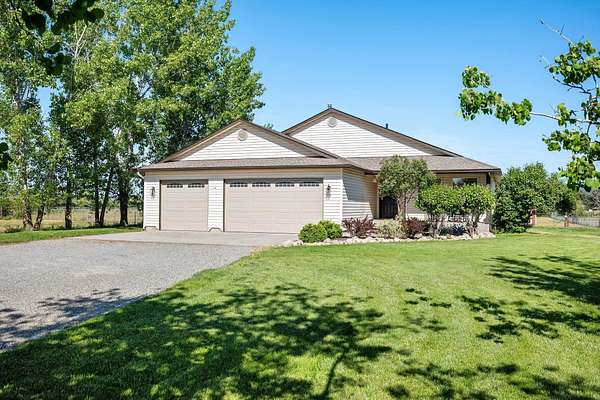 1.6 Acres of Land with Home for Sale in Otis Orchards, Washington