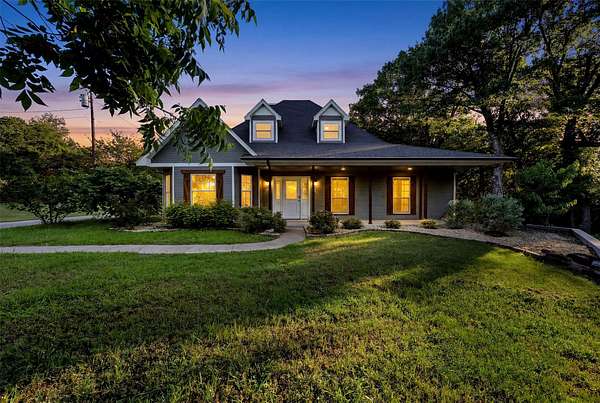 2 Acres of Land with Home for Sale in Waxahachie, Texas