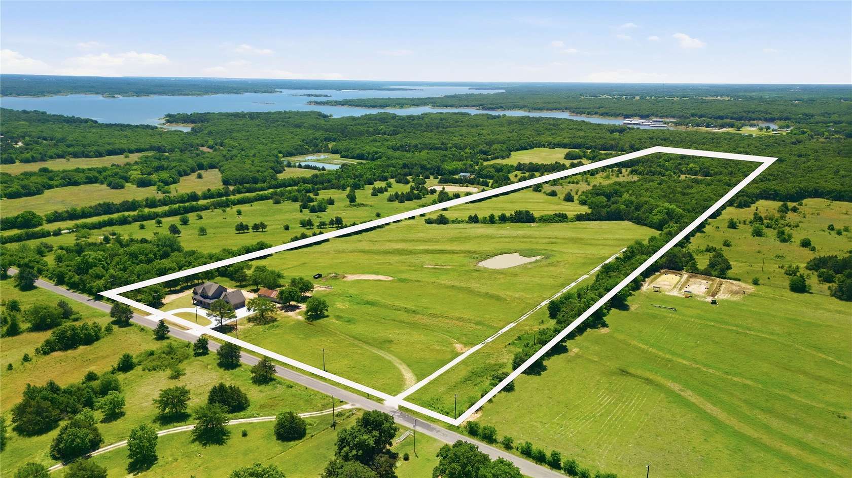 46.3 Acres of Land with Home for Sale in Gordonville, Texas