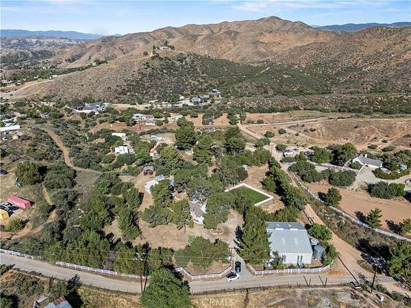 2.55 Acres of Land with Home for Sale in Agua Dulce, California
