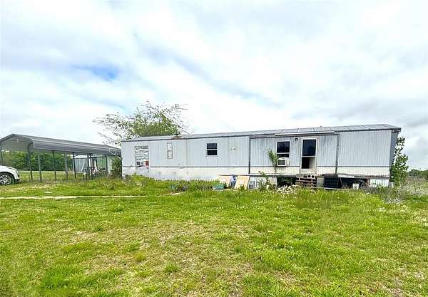 1.54 Acres of Land with Home for Sale in Paris, Texas