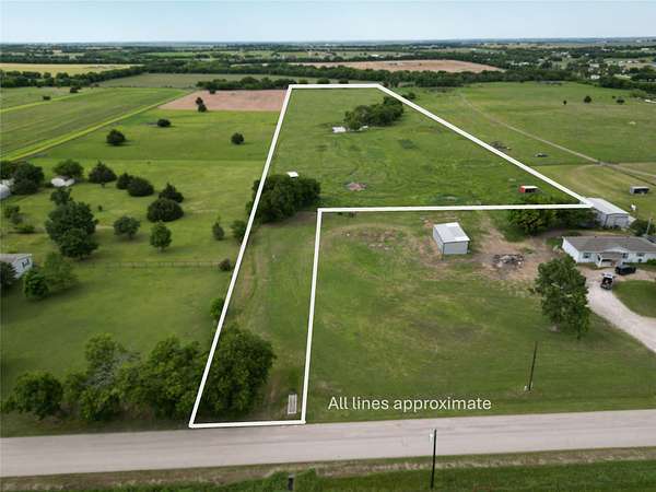 12 Acres of Land for Sale in Krum, Texas