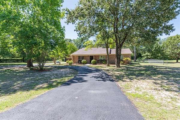 3.12 Acres of Land with Home for Sale in Emory, Texas
