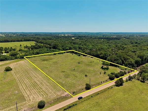 7 Acres of Residential Land for Sale in Eustace, Texas