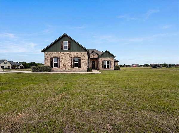 1.52 Acres of Land with Home for Sale in Trenton, Texas