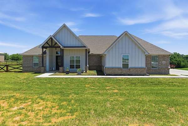 1.67 Acres of Land with Home for Sale in Azle, Texas