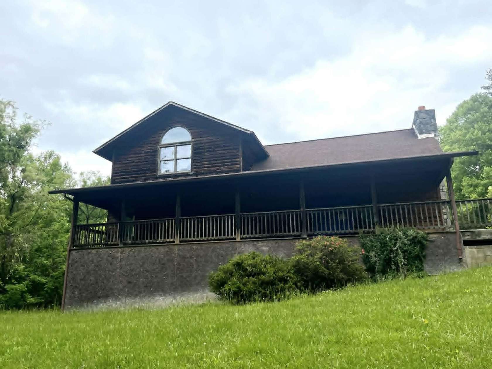 3 Acres of Land with Home for Sale in Bledsoe, Kentucky