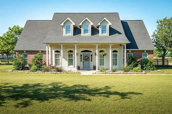 1.64 Acres of Land with Home for Sale in Melissa, Texas