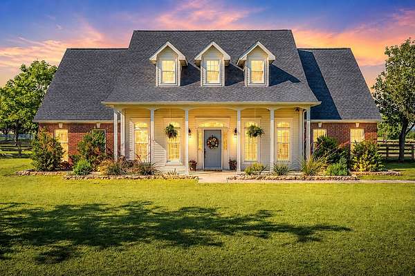 1.64 Acres of Land with Home for Sale in Melissa, Texas