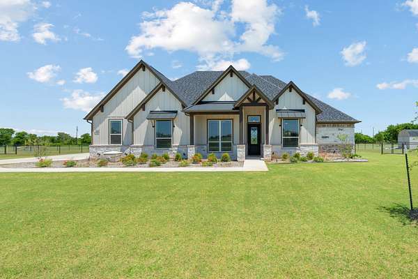 2 Acres of Land with Home for Sale in Decatur, Texas