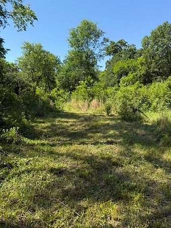 1.5 Acres of Land for Sale in Greenville, Texas