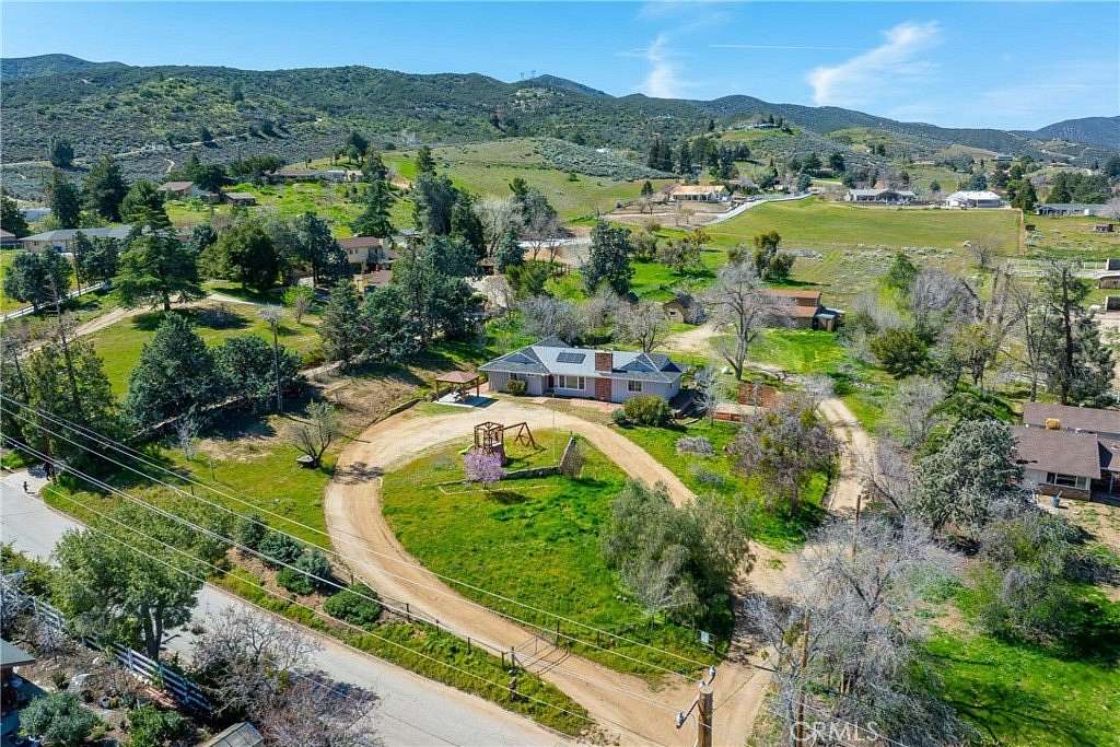 2.8 Acres of Land with Home for Sale in Leona Valley, California