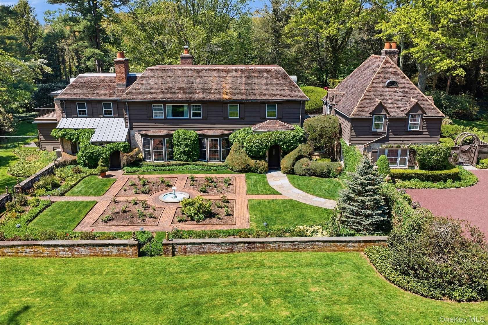 2.85 Acres of Land with Home for Sale in Locust Valley, New York