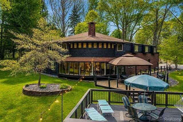 5 Acres of Land with Home for Sale in Groveland Township, Michigan