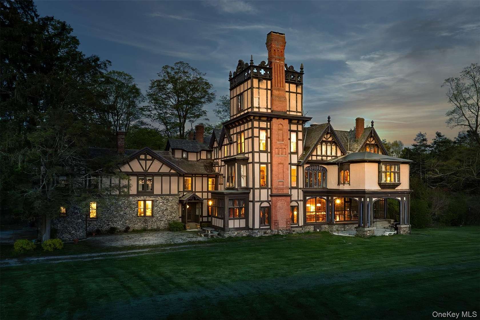 25.5 Acres of Recreational Land with Home for Sale in Pawling, New York