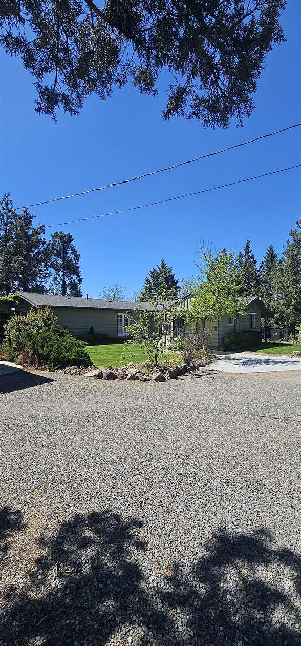 7.62 Acres of Land with Home for Sale in Montague, California