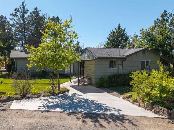 7.62 Acres of Land with Home for Sale in Montague, California