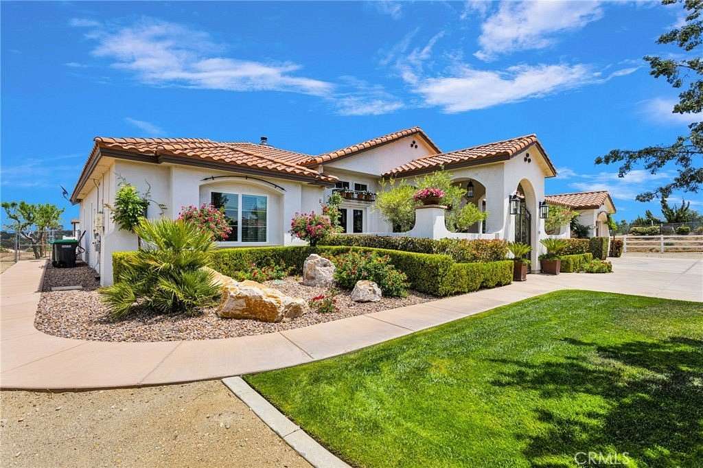 1.85 Acres of Land with Home for Sale in Oak Hills, California