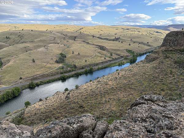 0.36 Acres of Residential Land for Sale in Maupin, Oregon