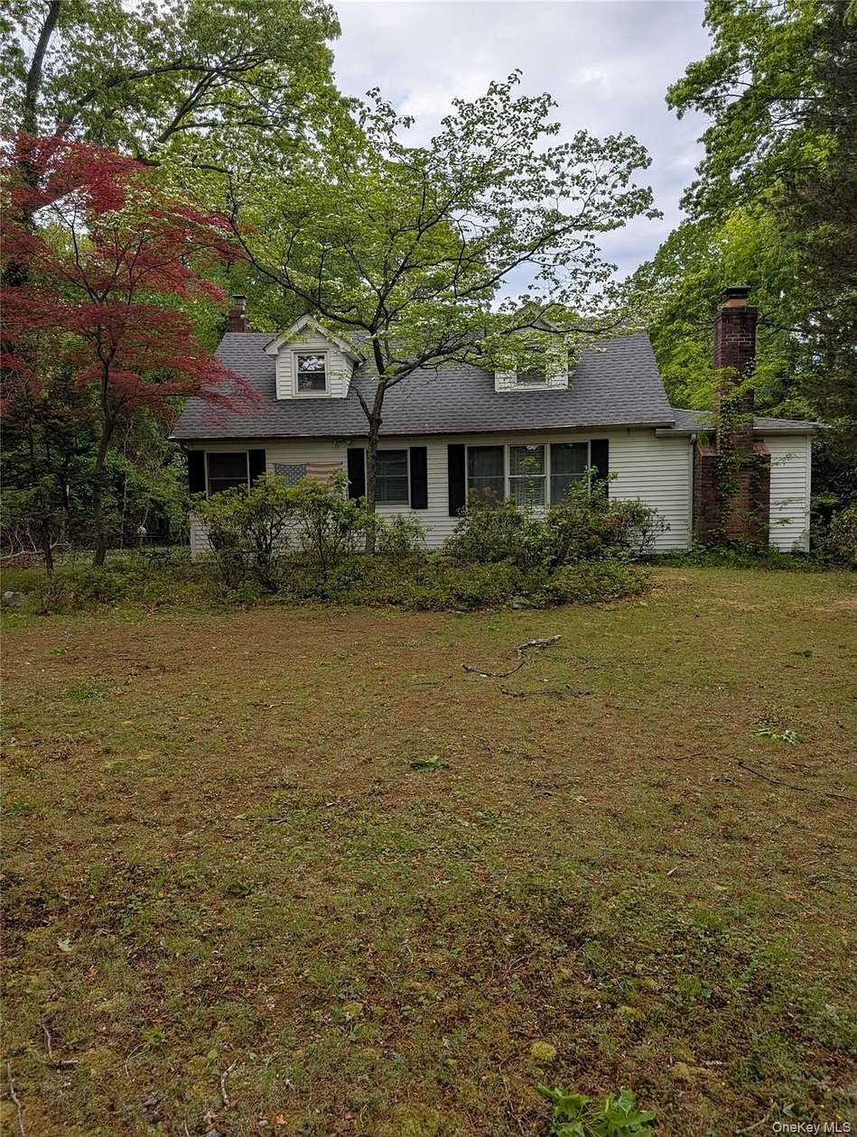 2.55 Acres of Land with Home for Lease in Northport, New York