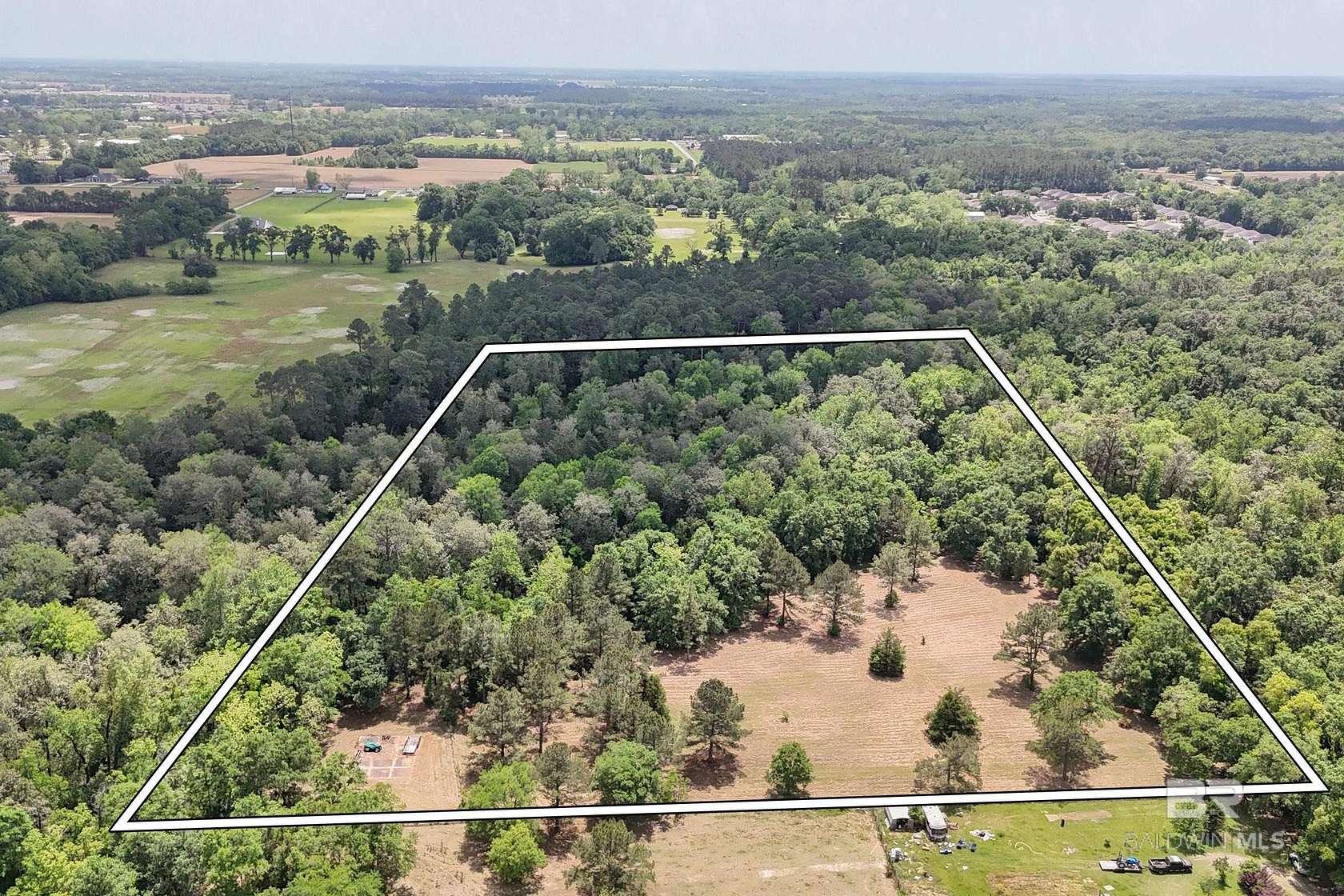 9 Acres of Land for Sale in Robertsdale, Alabama