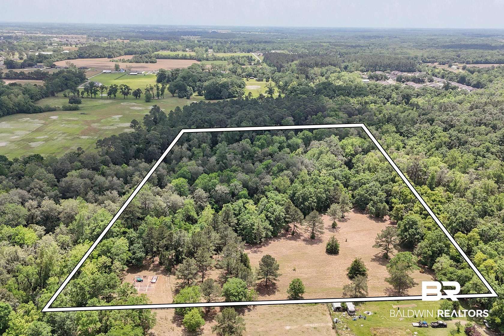 9 Acres of Land for Sale in Robertsdale, Alabama