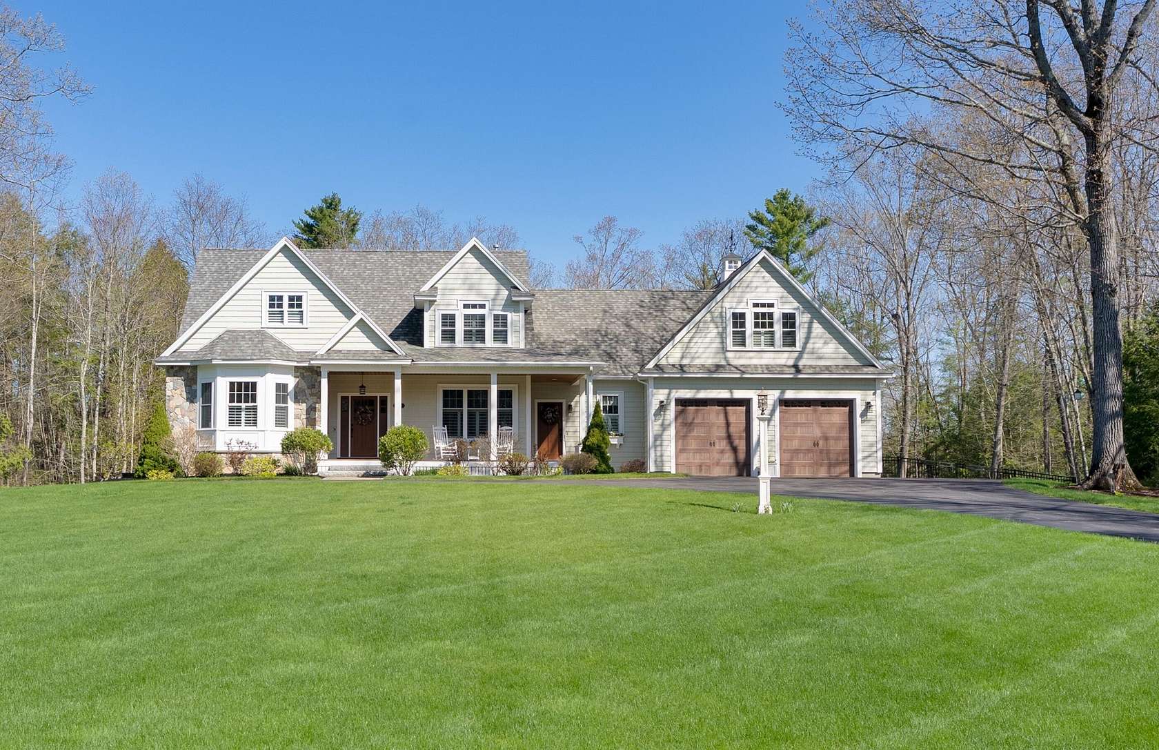 4.86 Acres of Land with Home for Sale in Eliot, Maine