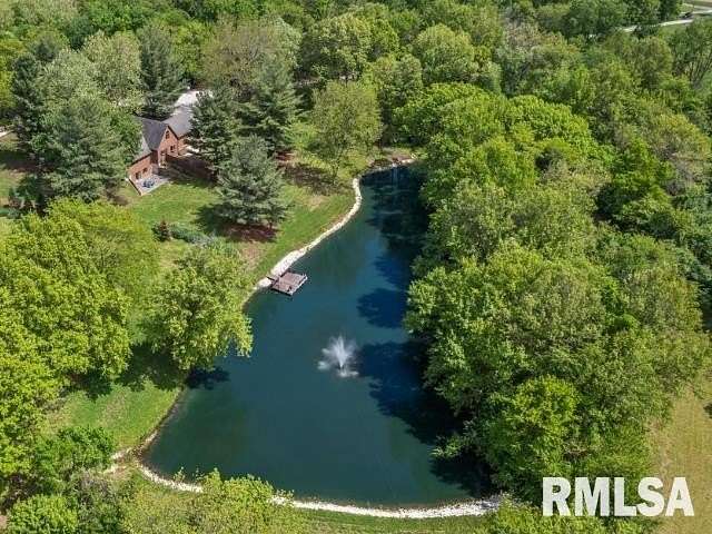 13 Acres of Recreational Land with Home for Sale in Springfield, Illinois