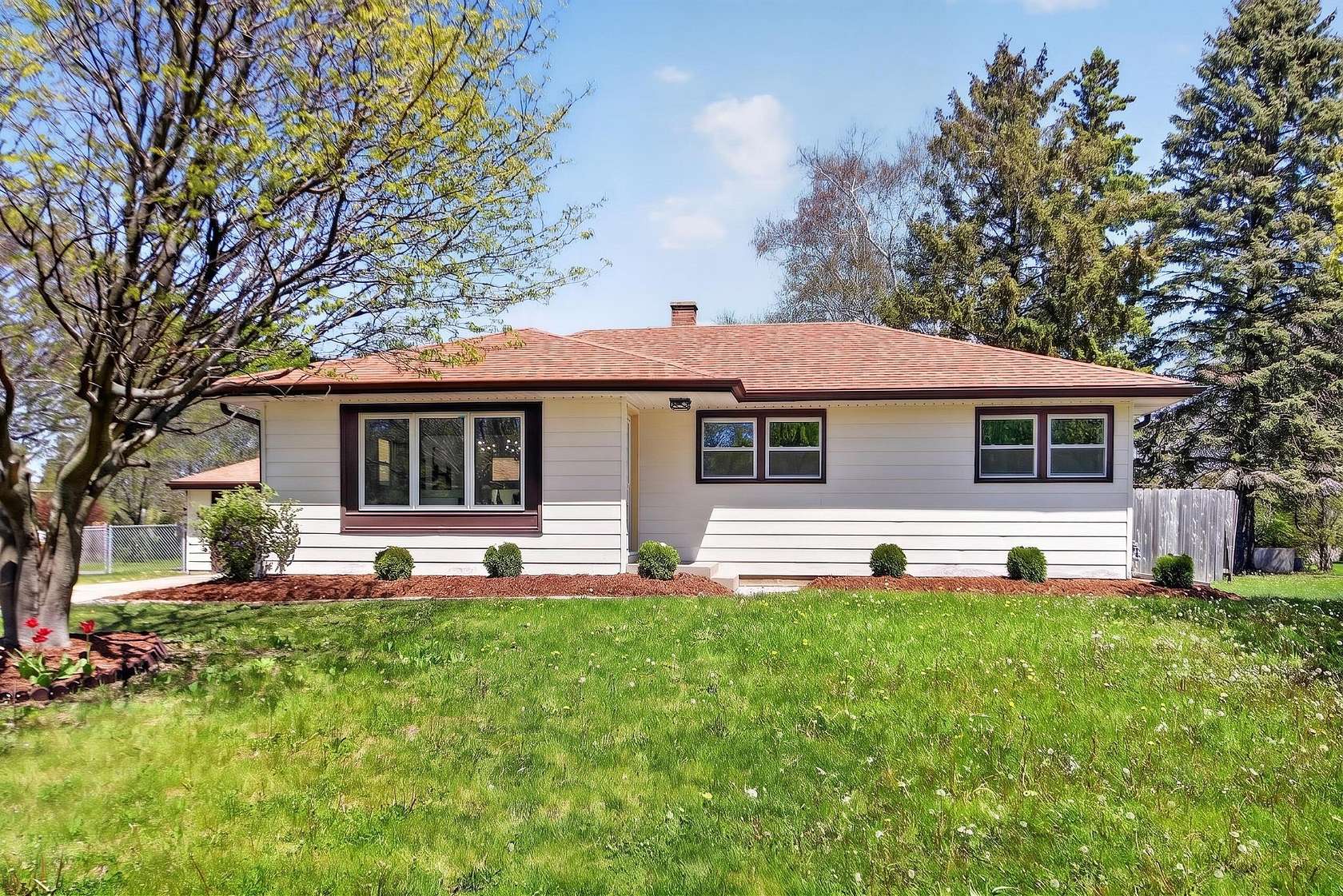 1.7 Acres of Land with Home for Sale in Milwaukee, Wisconsin