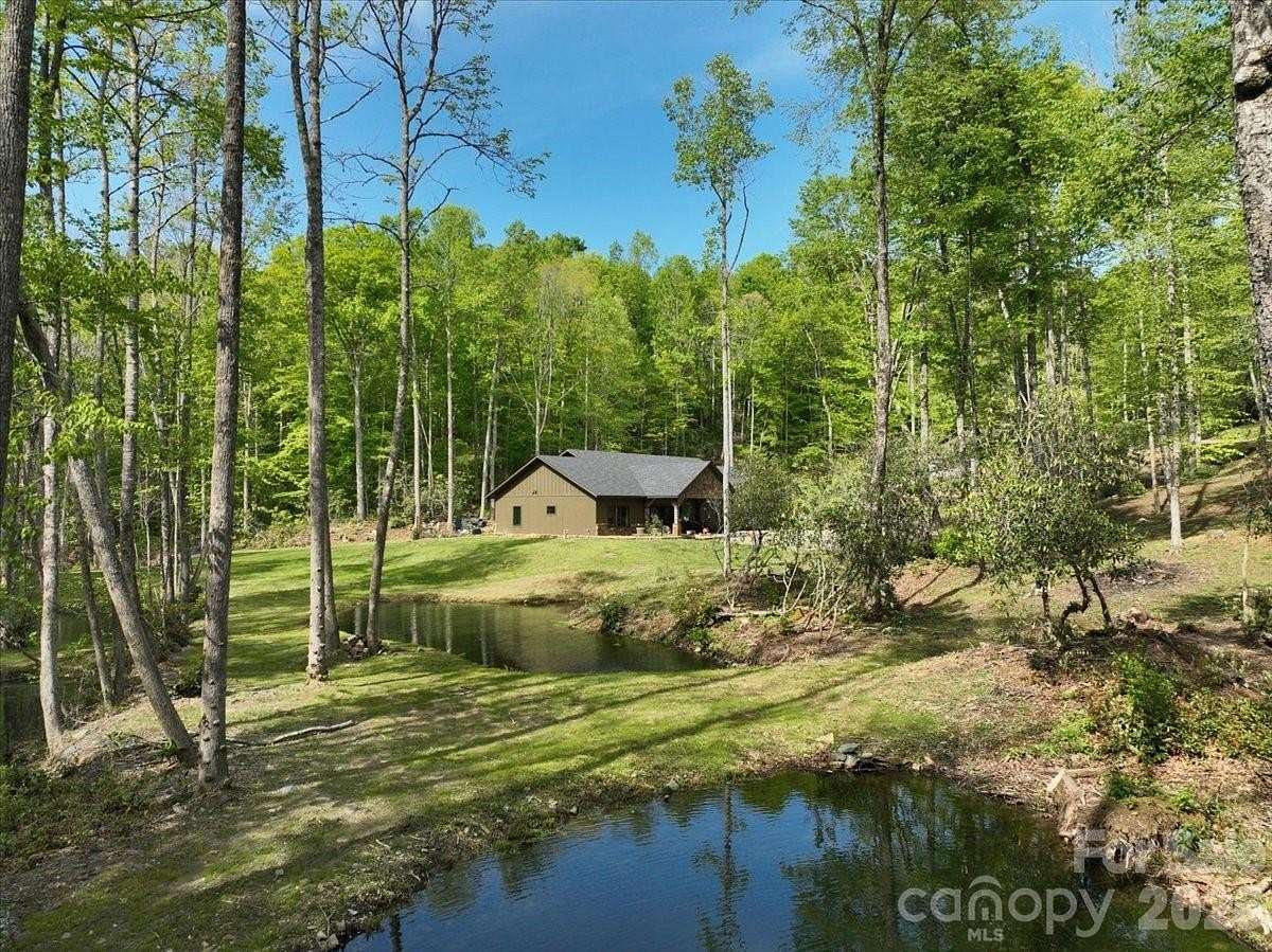 17 Acres of Recreational Land with Home for Sale in Spruce Pine, North Carolina