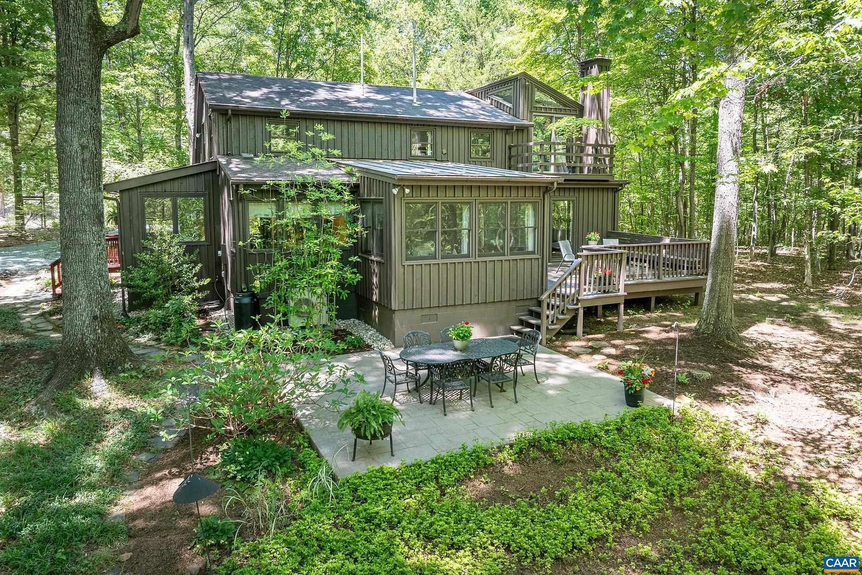 5.14 Acres of Land with Home for Sale in Charlottesville, Virginia