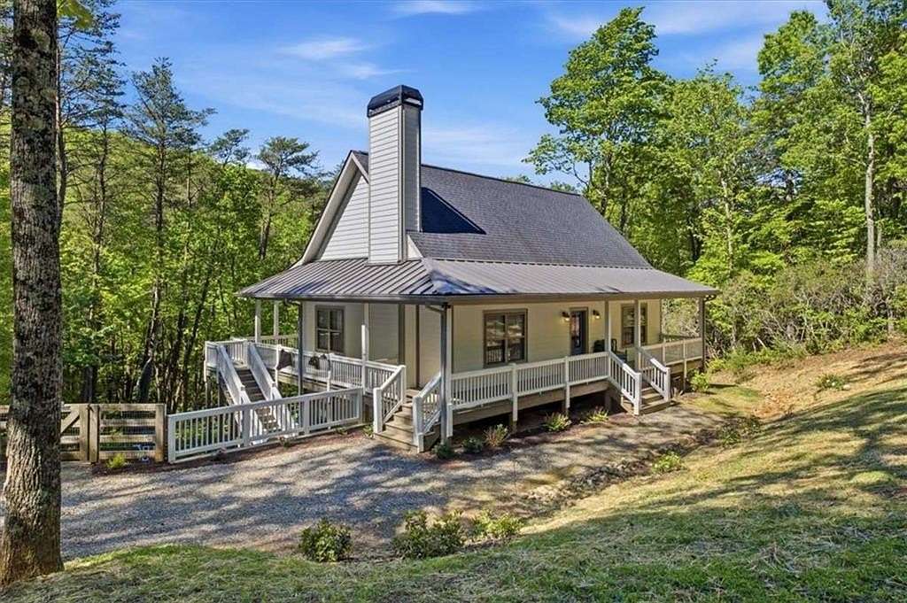 3 Acres of Land with Home for Sale in Ellijay, Georgia
