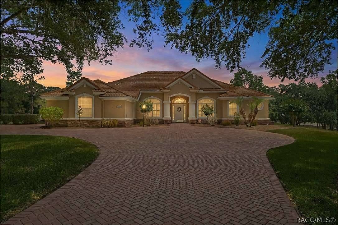 1.8 Acres of Land with Home for Sale in Hernando, Florida