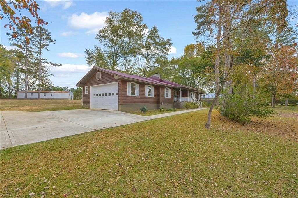 1.59 Acres of Land with Home for Sale in Winterville, Georgia