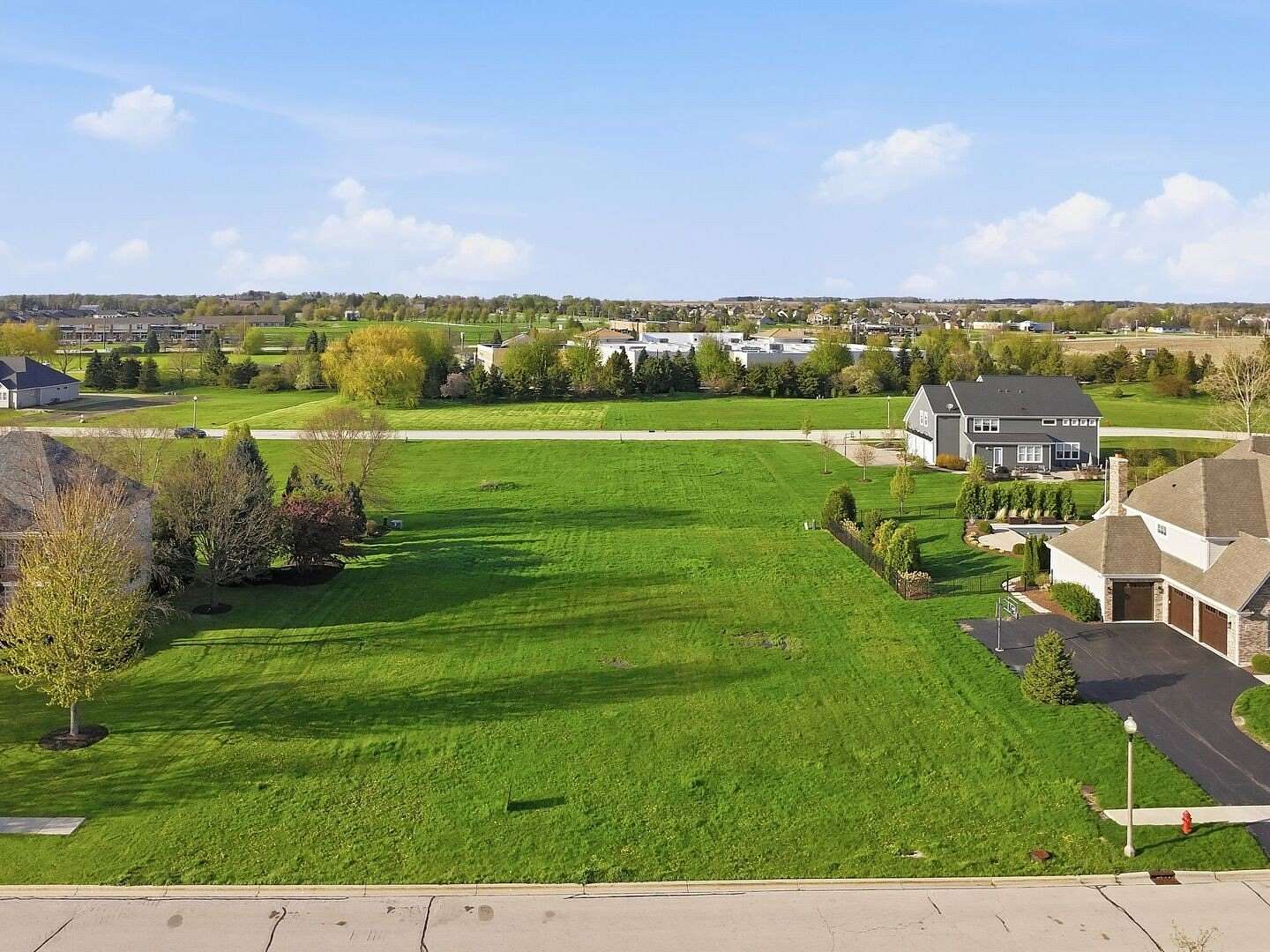 0.53 Acres of Residential Land for Sale in Sycamore, Illinois