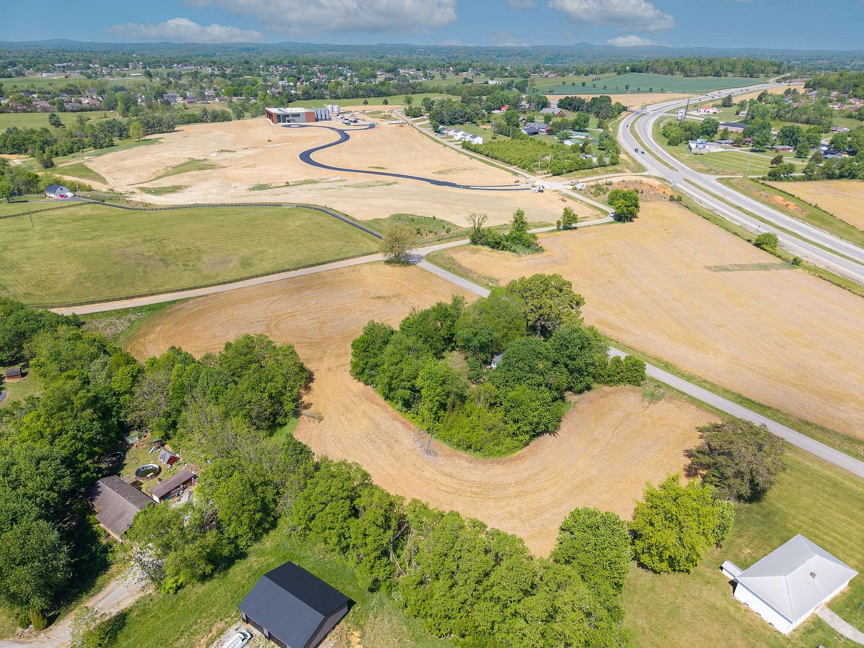 5 Acres of Land for Sale in Somerset, Kentucky
