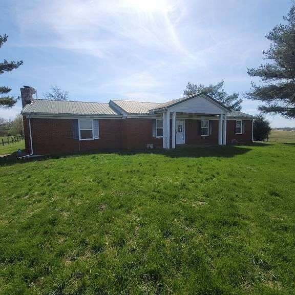 9 Acres of Land with Home for Auction in Perryville, Kentucky