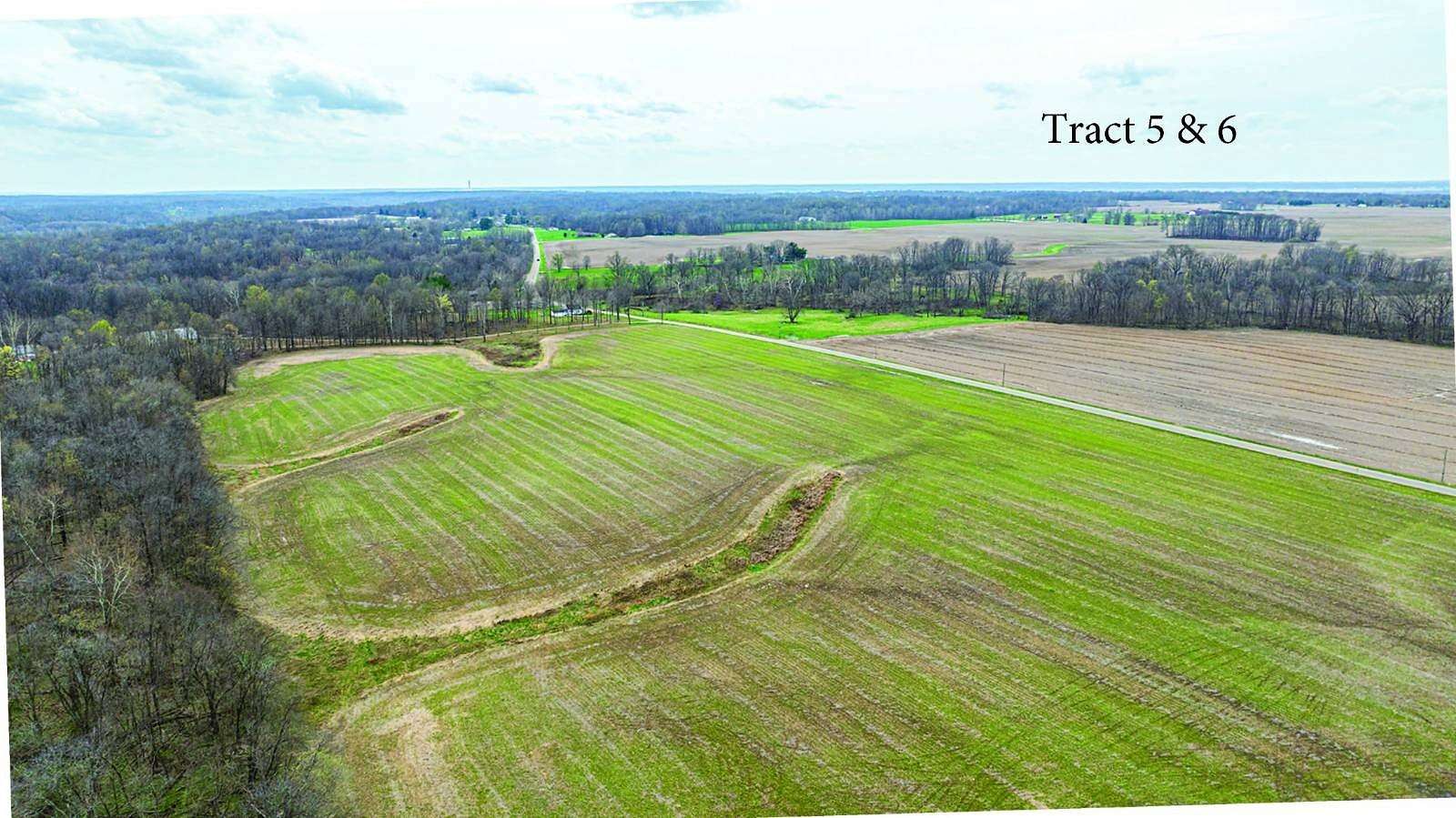 25 Acres of Land for Sale in Covington, Indiana