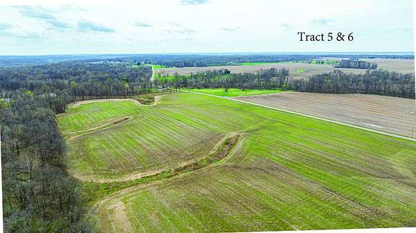 25 Acres of Land for Sale in Covington, Indiana