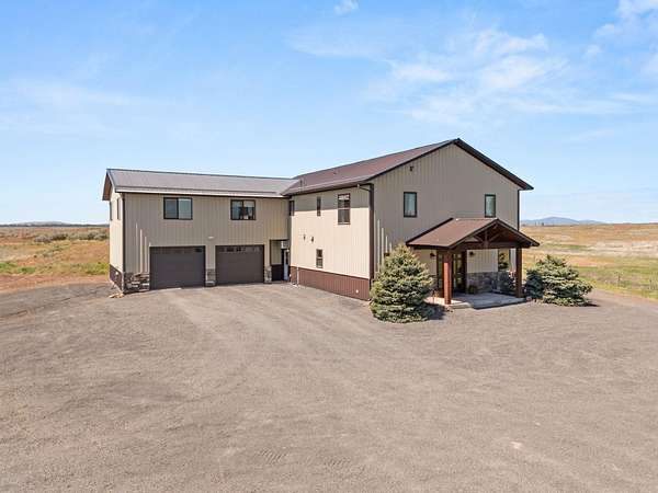 20 Acres of Land with Home for Sale in Davenport, Washington