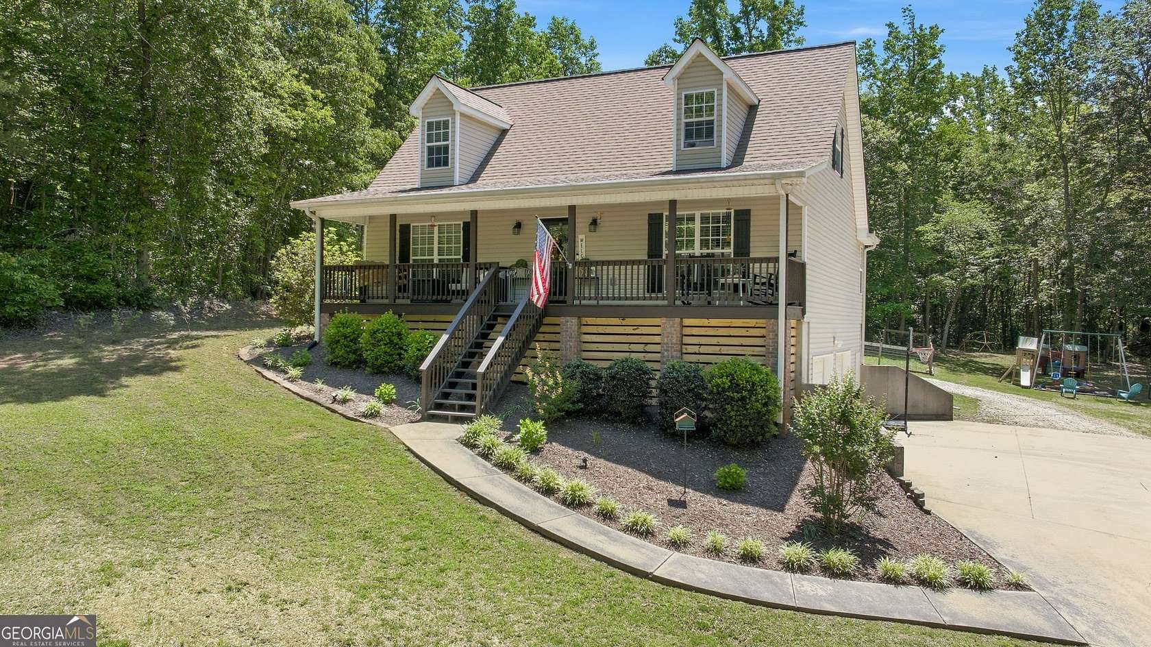 1.56 Acres of Land with Home for Sale in Cornelia, Georgia