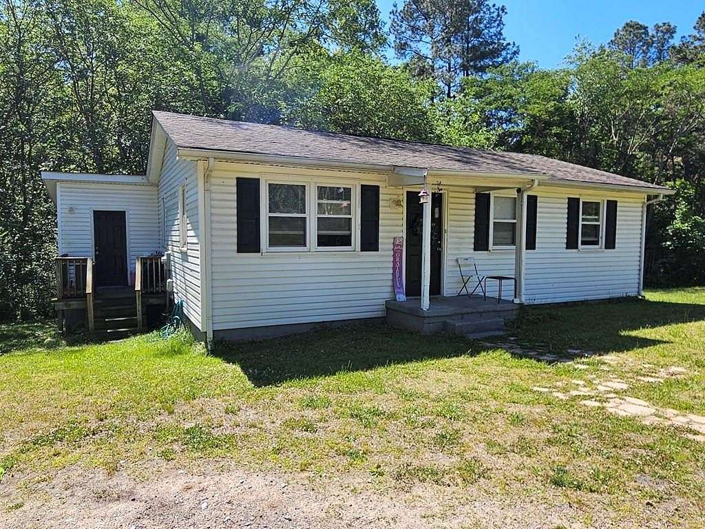 2 Acres of Land with Home for Sale in Dillwyn, Virginia
