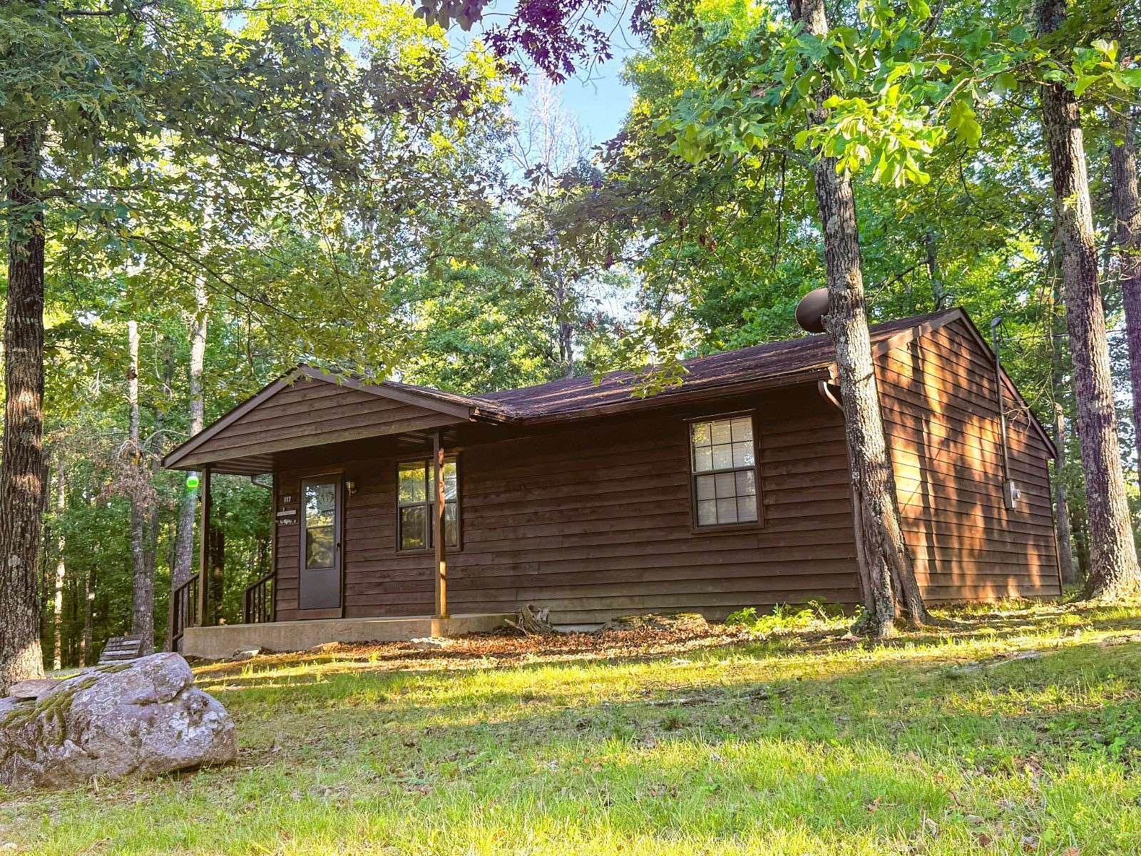 3 Acres of Land with Home for Sale in Evening Shade, Arkansas